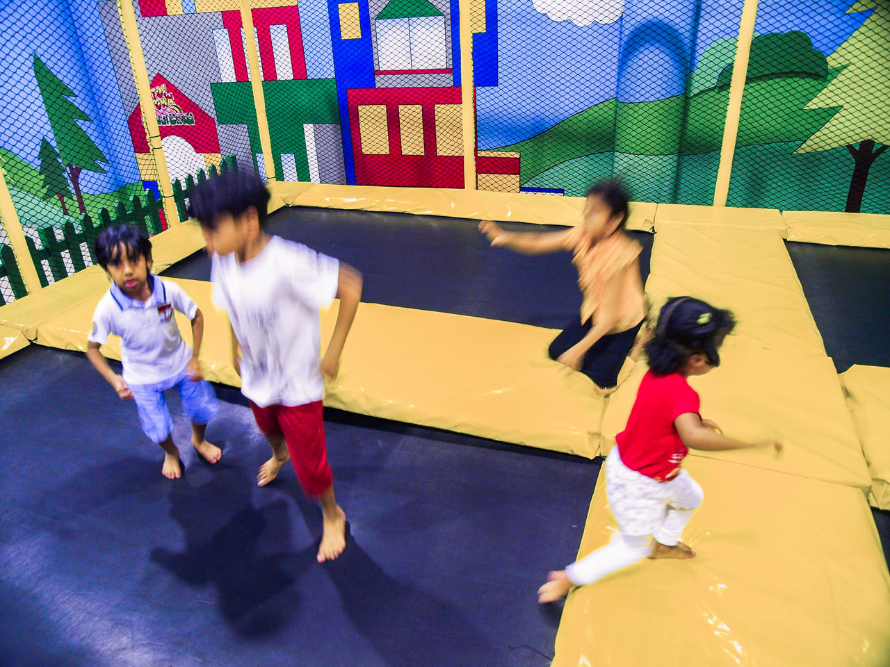 Trampoline